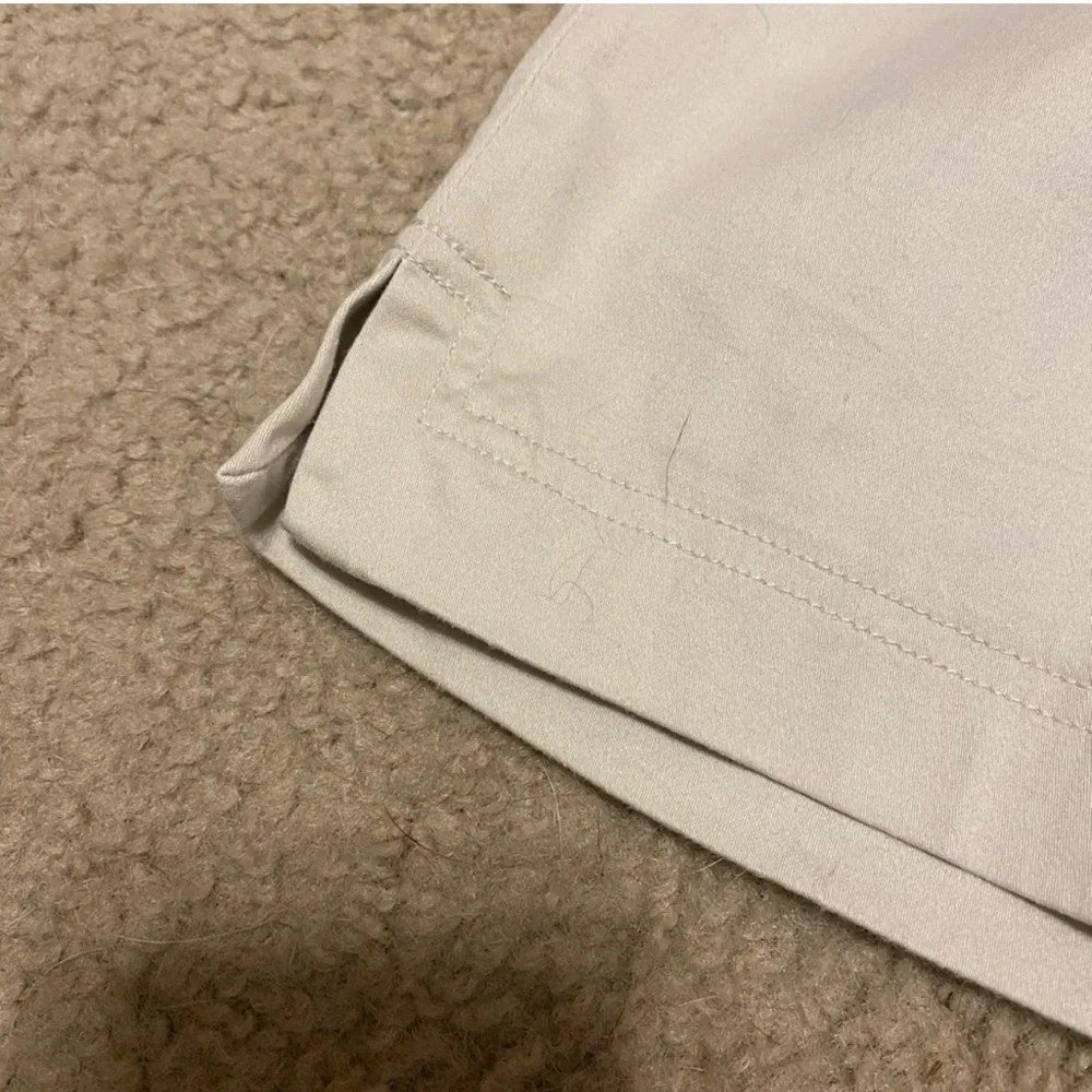 For‎ The Republic Women's  Mid Rise Bermuda Beige Shorts Size 2
